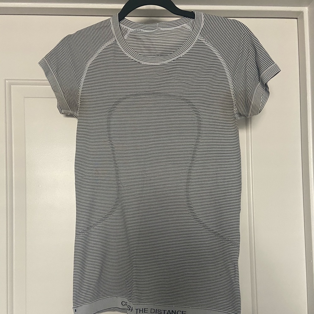Lululemon Swiftly Short Sleeve Crew